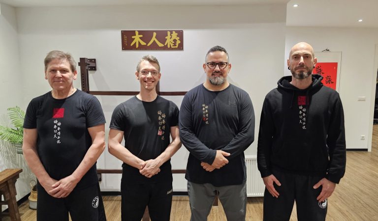 Die Masterclass Teilnehmer der ersten Stunde mit ihrem Sifu Markus Bischoff. Gemeinsam mit Sifu Göksel beim Besuch in Stuttgart.